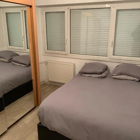 Charming, Comfortable 3-room Appartamento *