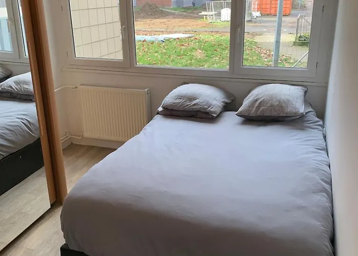 Lejlighed Charming, Comfortable 3-room *